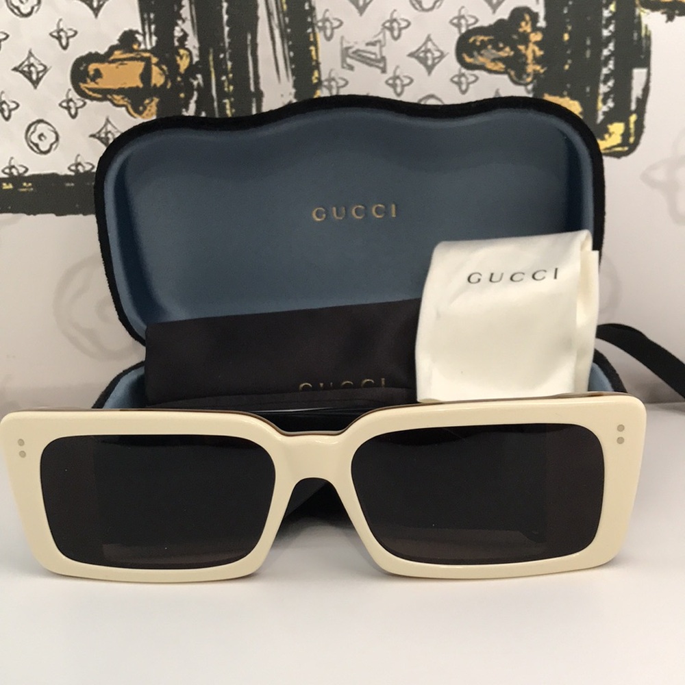 Gucci GG0543S 002 Ivory Black Oversized Rectangular Sunglasses Brown Lens - Picture 11 of 12
